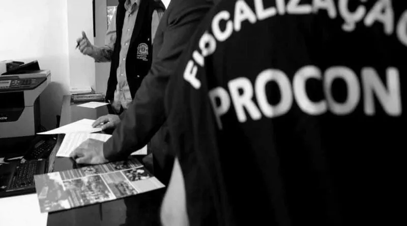 Rematrícula Escolar PROCON alerta