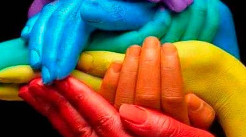 Mãos que apoiam LGBTQIA+