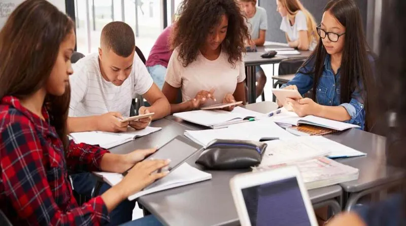 Transformação Digital da Educação Polêmica