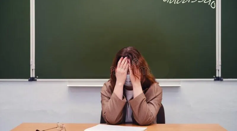 Educação e a Lógica do Poder