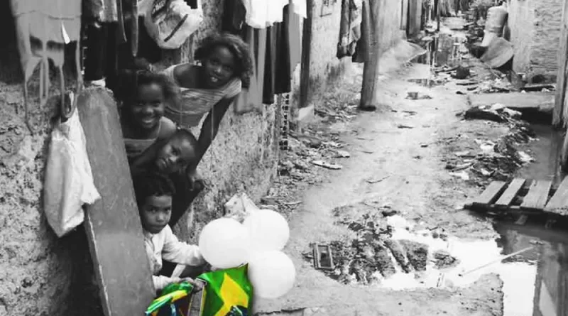 Desigualdade é Insuperável – Pobreza não